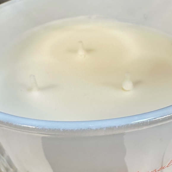 SCENTSATIONAL Tangerine Guava 3 wick candle - Picture 3 of 3